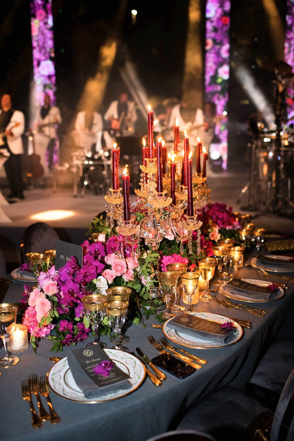 Decor of tables at Lake Garda wedding reception