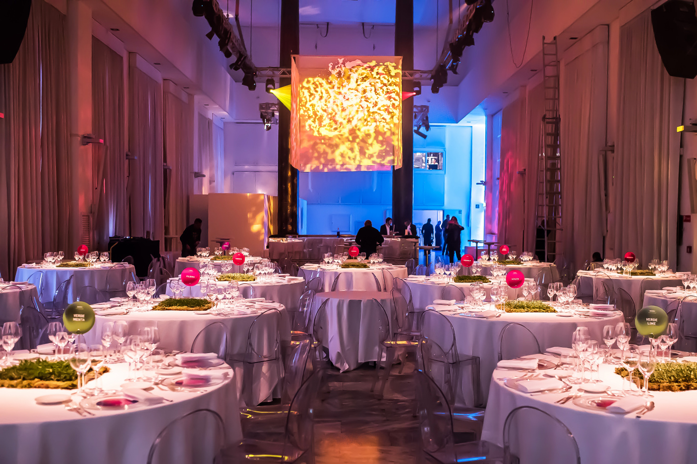 Event for a company in Italy with round tables