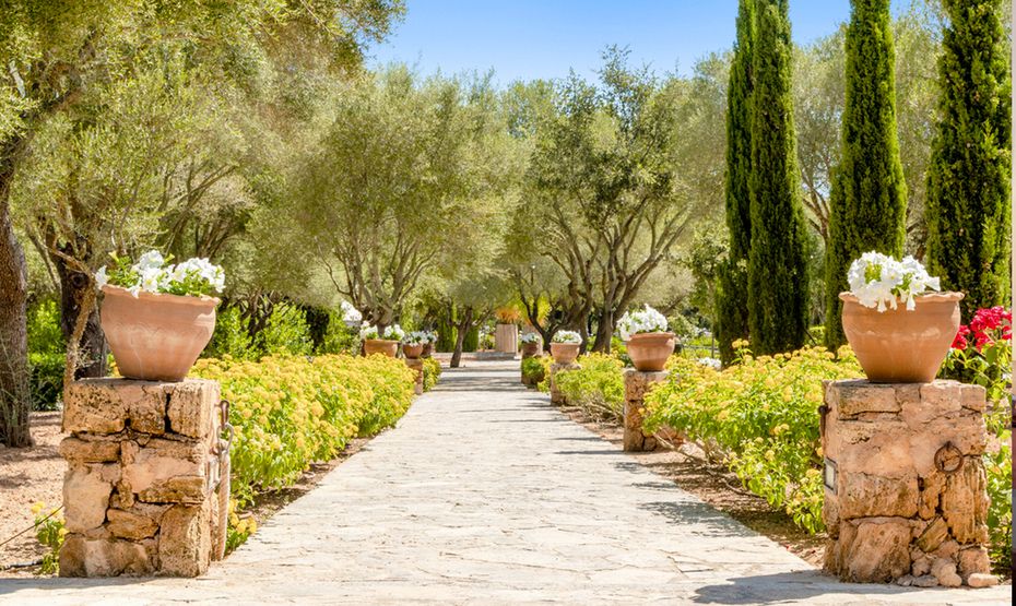 Entrance of luxury villa for weddings in Mallorca