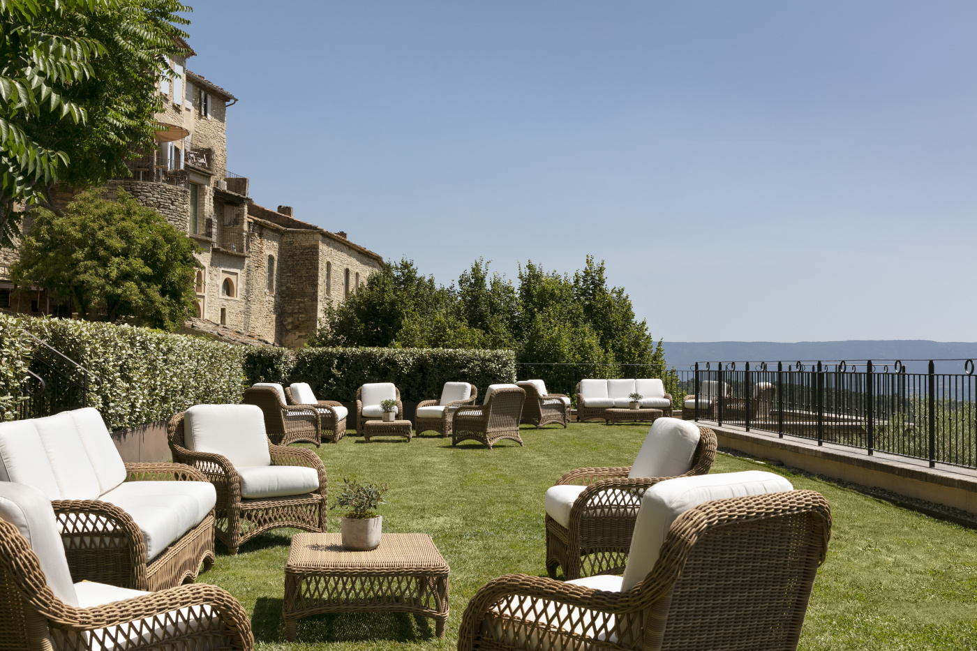 External Spa garden terrace for luxury wedding in Provence