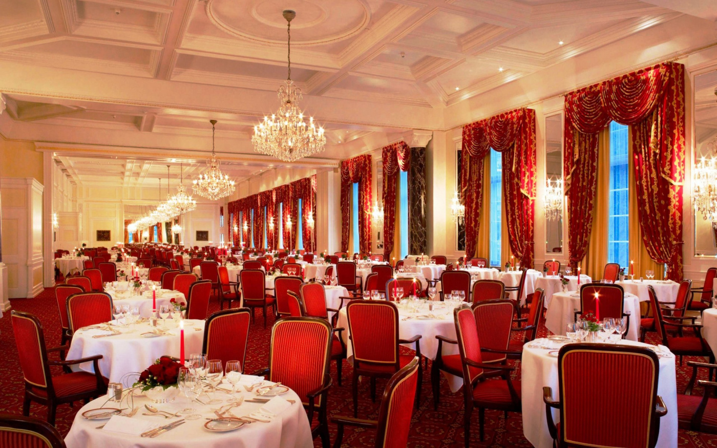 Ballroom with red details for wedding in saint moritz