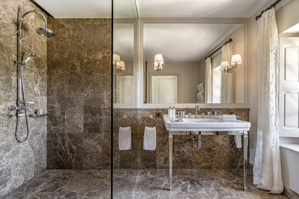 Marble bathroom of luxury chateau d'Estoublon for weddings in Provence France