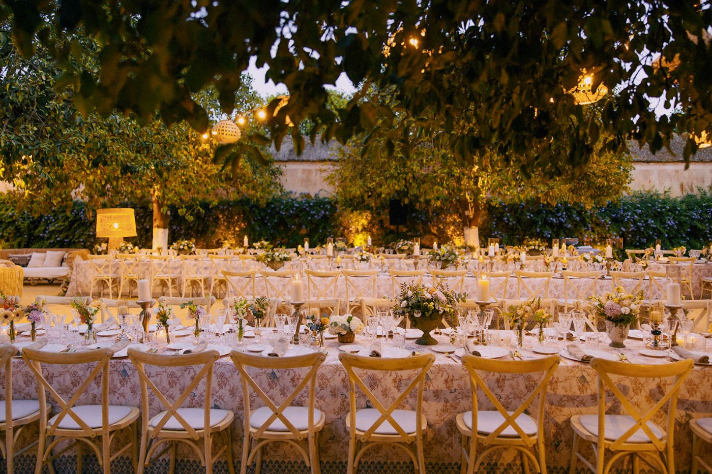 Night view of the tables at the Lebanese wedding in Seville Spain