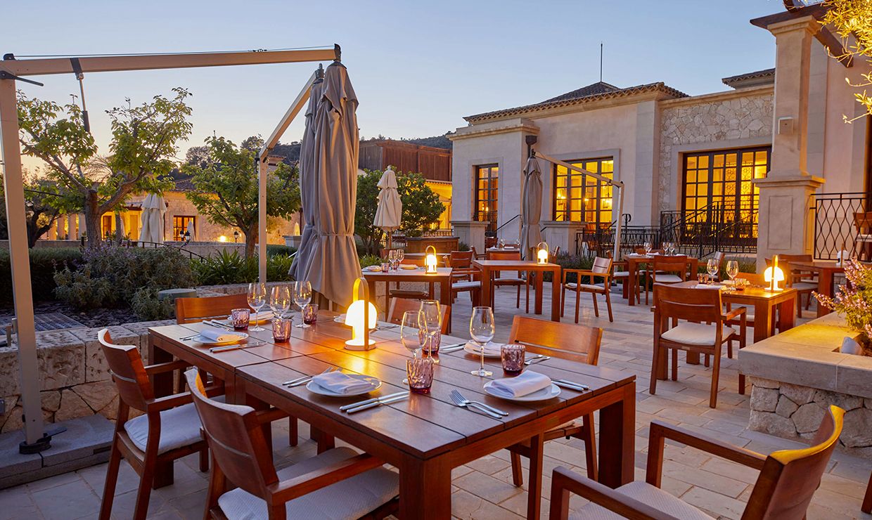 Restaurant with terrace at rand hotel in Mallorca for weddings