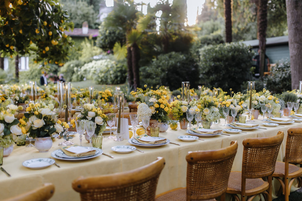 Table decor in the garden on Lake Garda